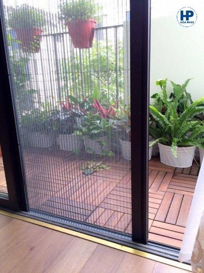 Cửa Chống Muỗi Màu Xám Dạng Xếp